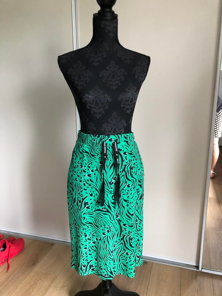 &Co woman rok, travelstof, maat M, groen, Kleding | Dames, Rokken, Maat 38/40 (M), Ophalen of Verzenden, Zo goed als nieuw, Onder de knie
