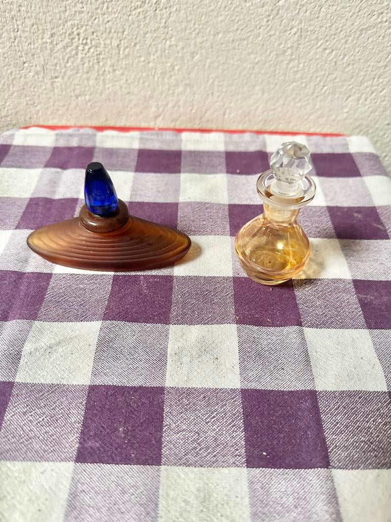 2 lege parfumflesjes, Verzamelen, Ophalen of Verzenden, Gebruikt, Parfumfles
