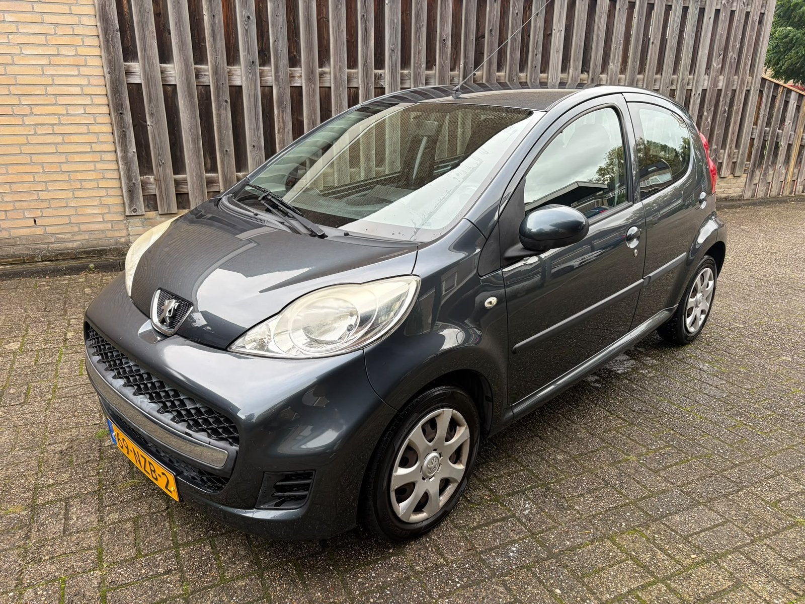 Peugeot 107