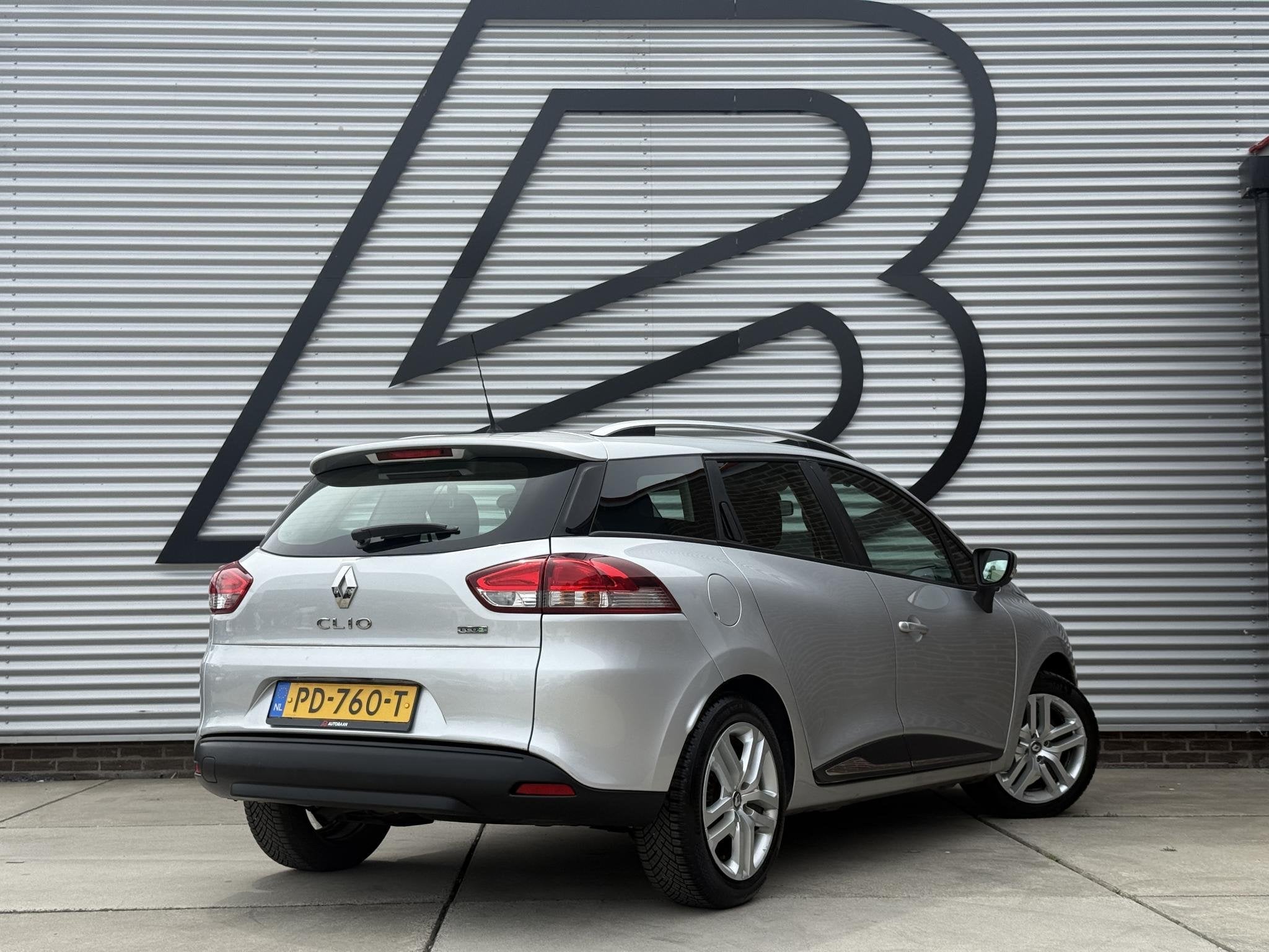 Renault Clio Estate 1.5 dCi Ecoleader Zen 2e Eigenaar|Navi|C, Auto's, Voorwielaandrijving, Stof, Euro 6, 4 cilinders