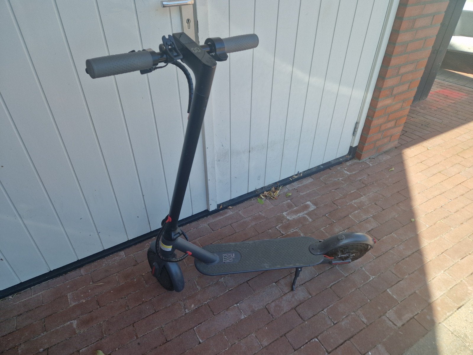 Elektrische step aovo pro, Fietsen en Brommers, Steps, Ophalen, Zo goed als nieuw, Elektrische step (E-scooter)