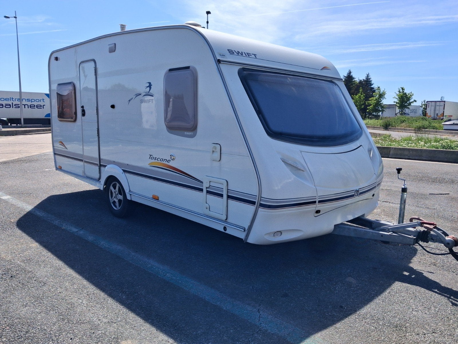 Swift Toscane 450, Bovag 2025, Isabella voortent, Rondzit, Frans bed, 750 - 1000 kg, Particulier