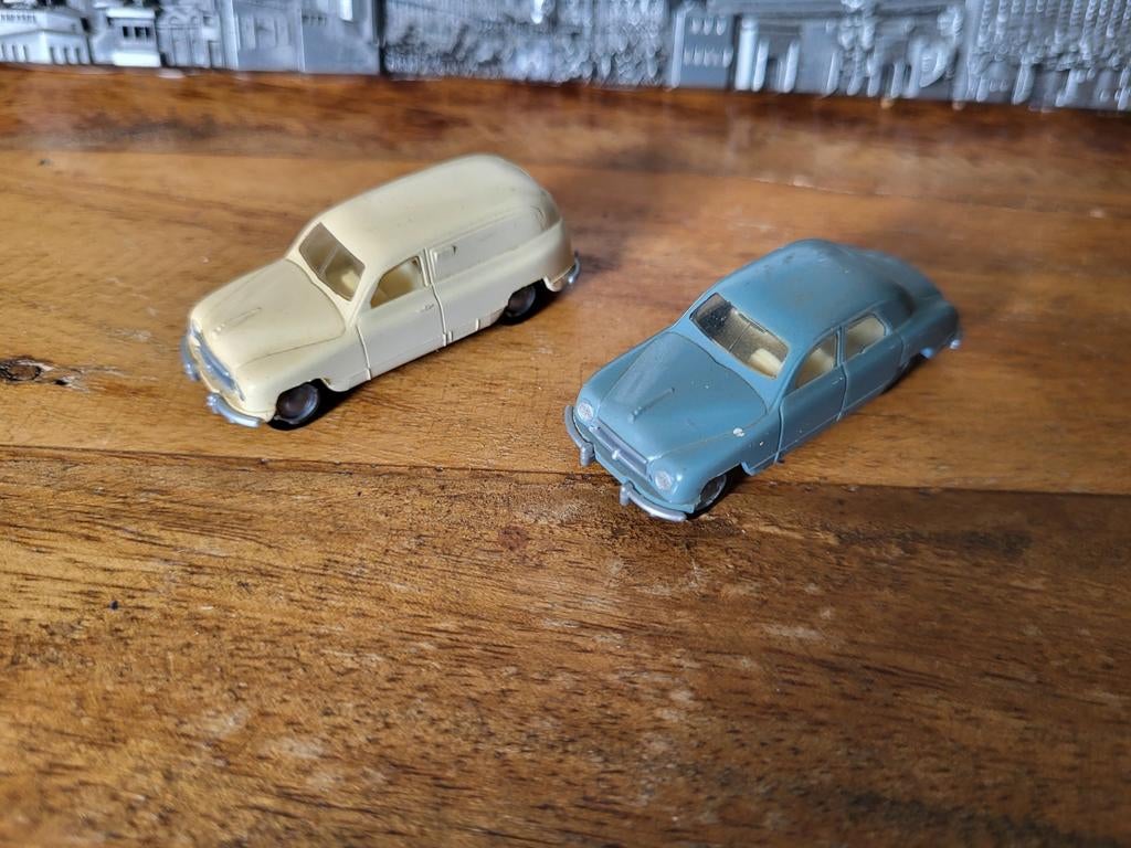 2x Skoda, Ophalen of Verzenden, Bus of Vrachtwagen
