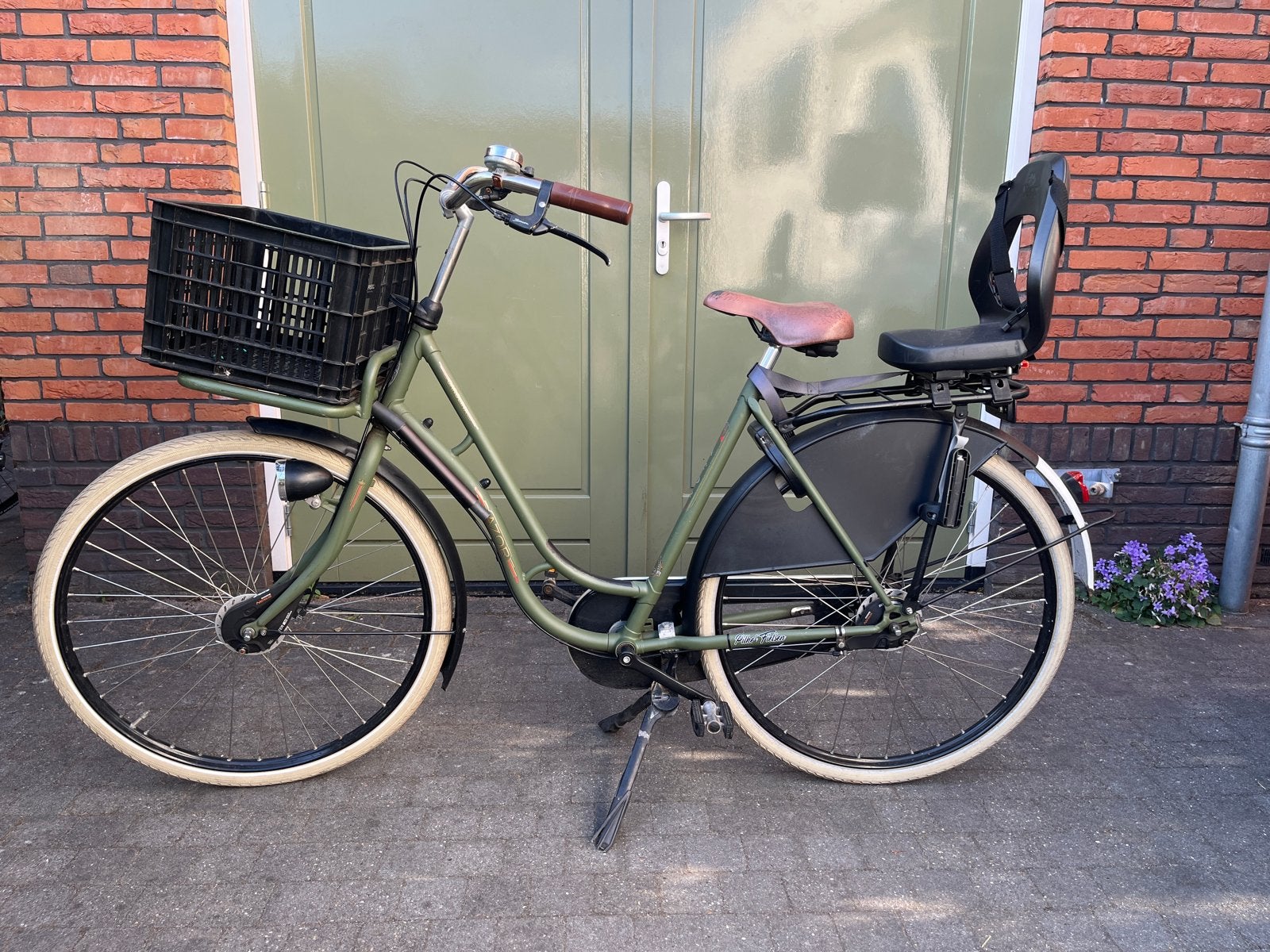 Azor Carolina Damesfiets met Voordrager en Kinderzitje, Terugtraprem, Versnellingen, Ophalen, Overige merken