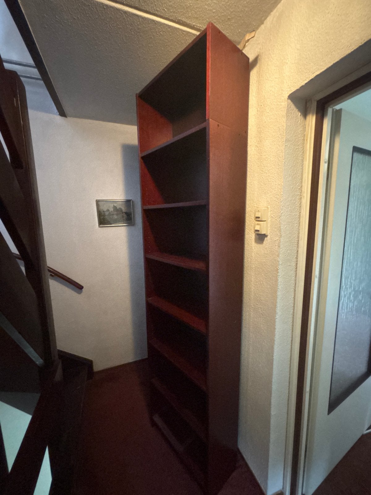 Hoge Boekenkast met Verstelbare Planken - Mahonie Kleur, Ophalen, Met plank(en), Minder dan 50 cm, Gebruikt