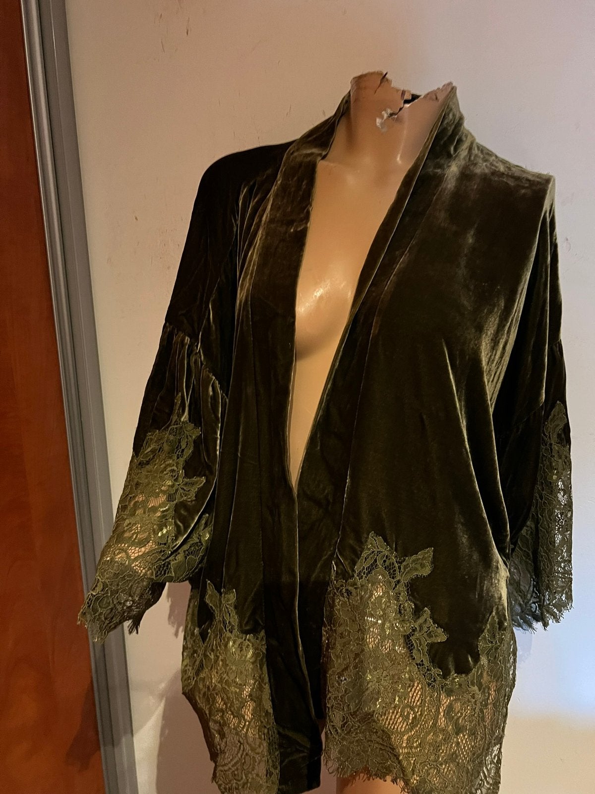 GOLD HAWK vest met kant FLUWEEL maat s  origineel ZGAN, G, R, Gold hawk, T