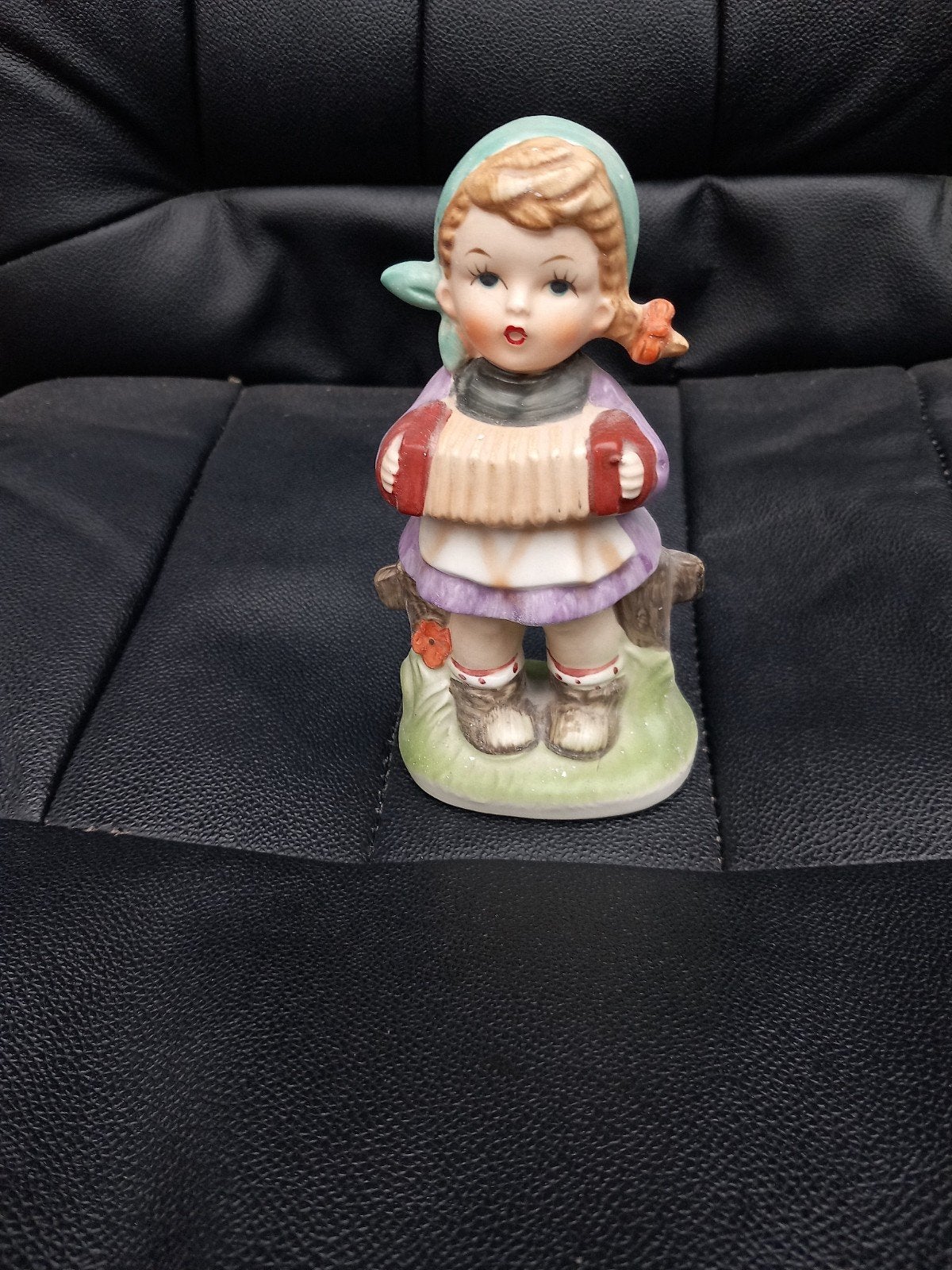 Vintage beeldje meisje met accordeon - 15 cm hoog, Ophalen of Verzenden, Gebruikt