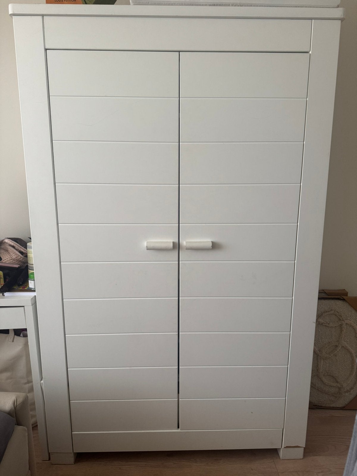 Stevige Kinderkast wit, Kinderen en Baby's, Kinderkamer | Commodes en Kasten, Ophalen, Kast, 50 tot 70 cm, 105 cm of meer