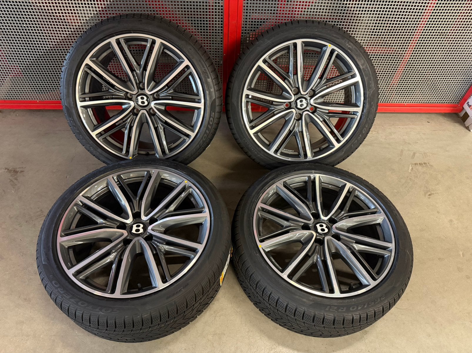 Nieuwe Bentley 21 Inch Winterset Continetal GT Flying Spur, Ophalen, 265 mm, Banden en Velgen, Nieuw