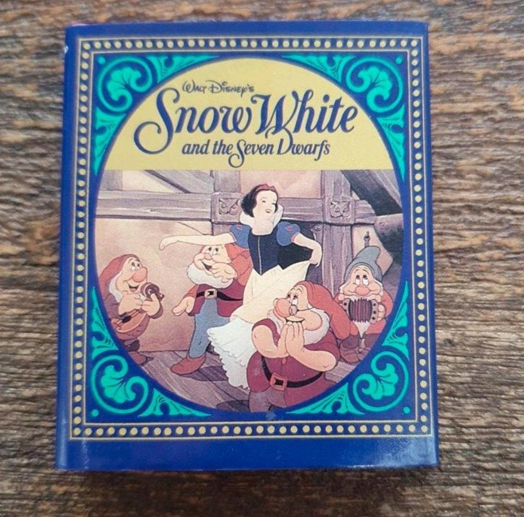 Sneeuwwitje Miniature ED Running Press Kreider 1993 miniboek, Ophalen of Verzenden, Sneeuwwitje of Doornroosje, Nieuw, Papier, Kaart of Schrift
