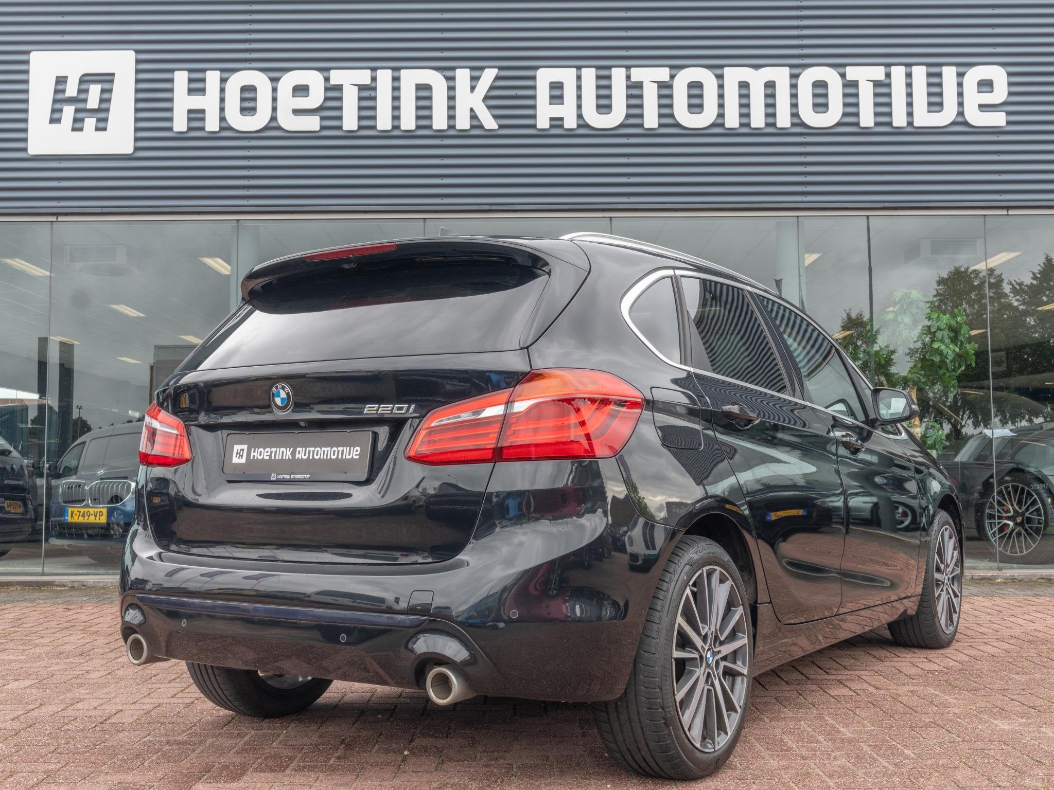 BMW 2-serie Active Tourer 220i High Executive | Pano | Afn t, 1998 cc, Gebruikt, Euro 6, Automatische klimaatregeling
