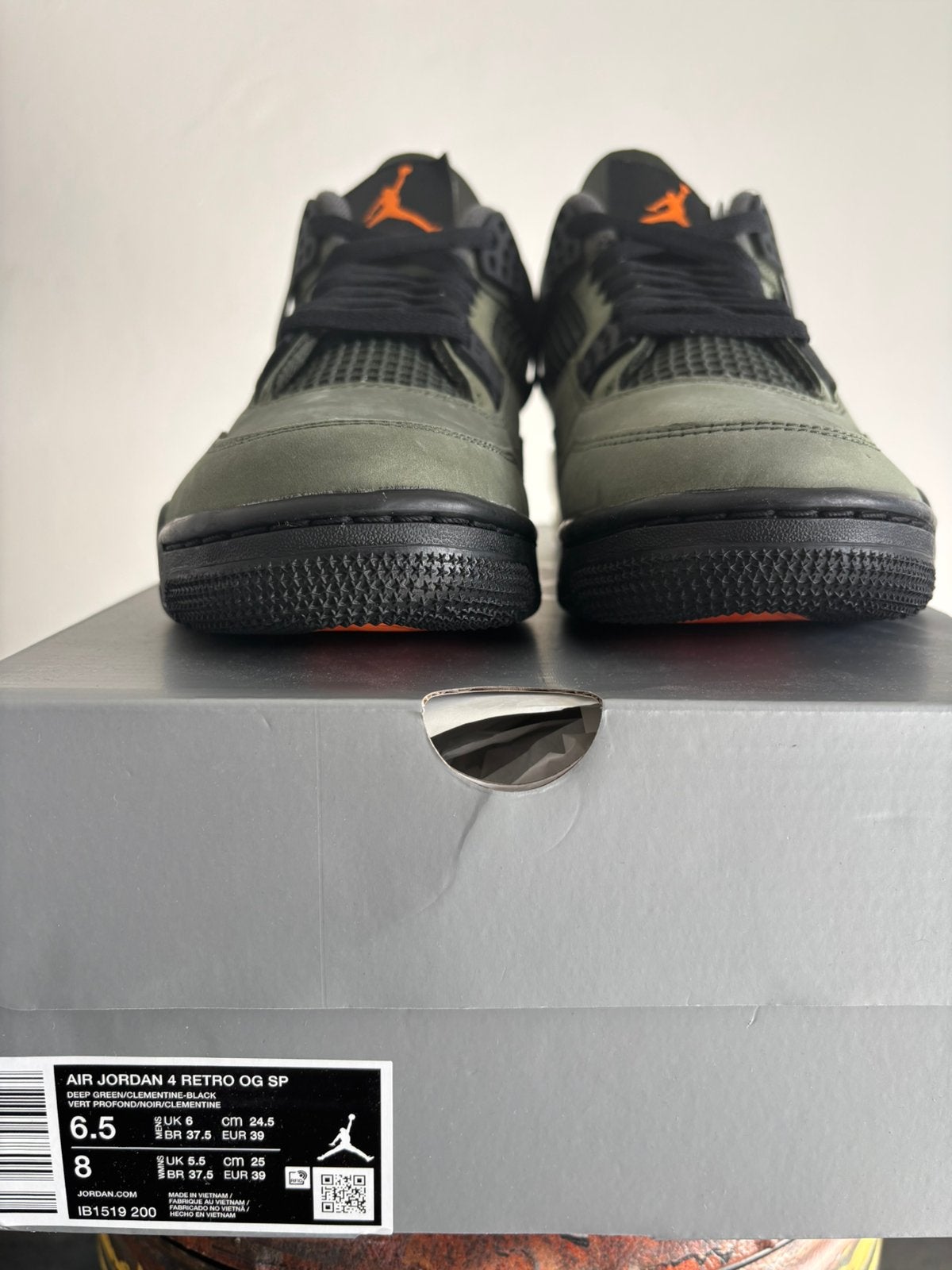 Air Jordan 4 Undefeated EU39, Kleding | Heren, Ophalen of Verzenden, Nieuw, Overige kleuren, Sneakers of Gympen