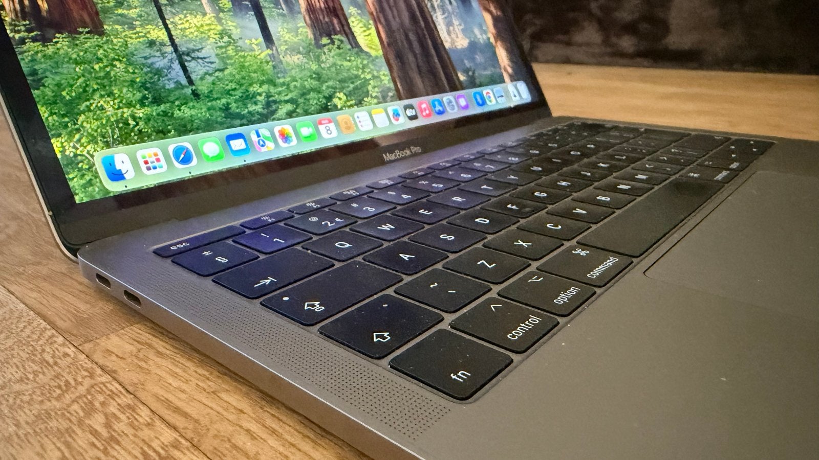 MacBook Pro 13 inch, Intel Core i5 8GB RAM, 250GB SSD, MacBook Pro, Gebruikt, 256 GB, 2 tot 3 Ghz