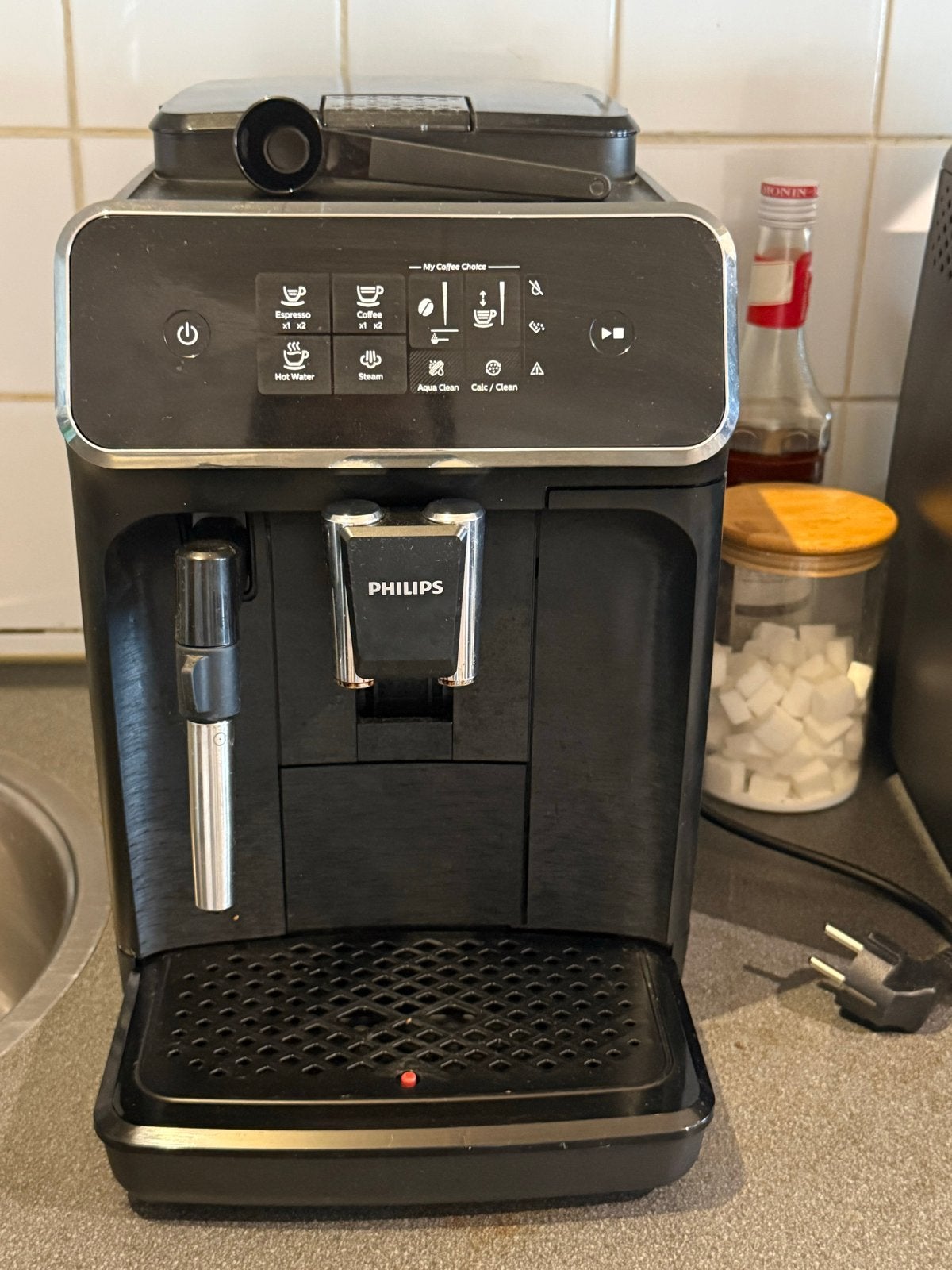 Philips 2200 serie volautomatische espressomachine, Witgoed en Apparatuur, Ophalen, Gebruikt, Koffiebonen, Combi