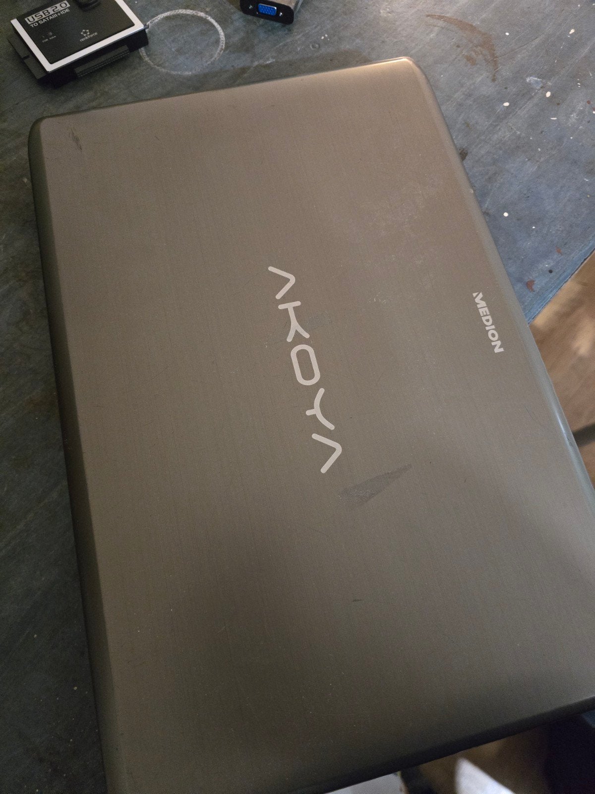 Medion Akoya E7226T - Defect scherm, zonder RAM, Ophalen of Verzenden, SSD
