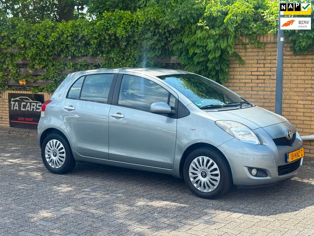 Toyota Yaris 1.3 VVTi Aspiration/ AUT / Airco, Auto's, 750 kg, 4 cilinders, Bedrijf, 19 km/l