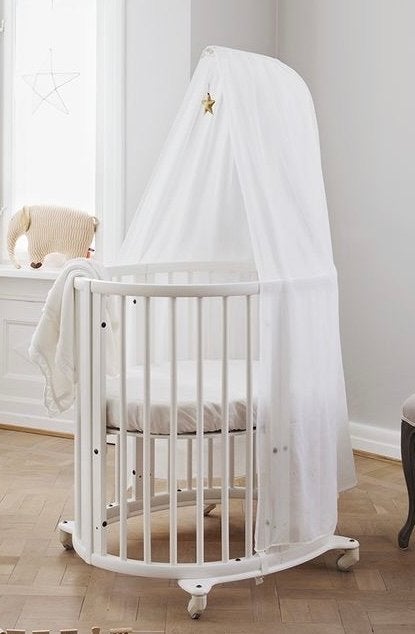 STOKKE SLEEPI MINI ZO GOED ALS NIEUW - incl matras en hemel, Ophalen, Zo goed als nieuw, Wieg