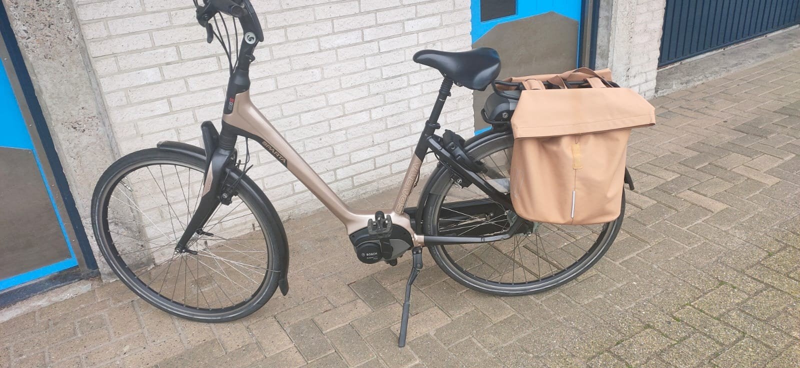 Sparta E-bike met Bosch motor en fietstassen, Fietsen en Brommers, Elektrische fietsen, Ophalen, Sparta, Gebruikt, 47 tot 51 cm