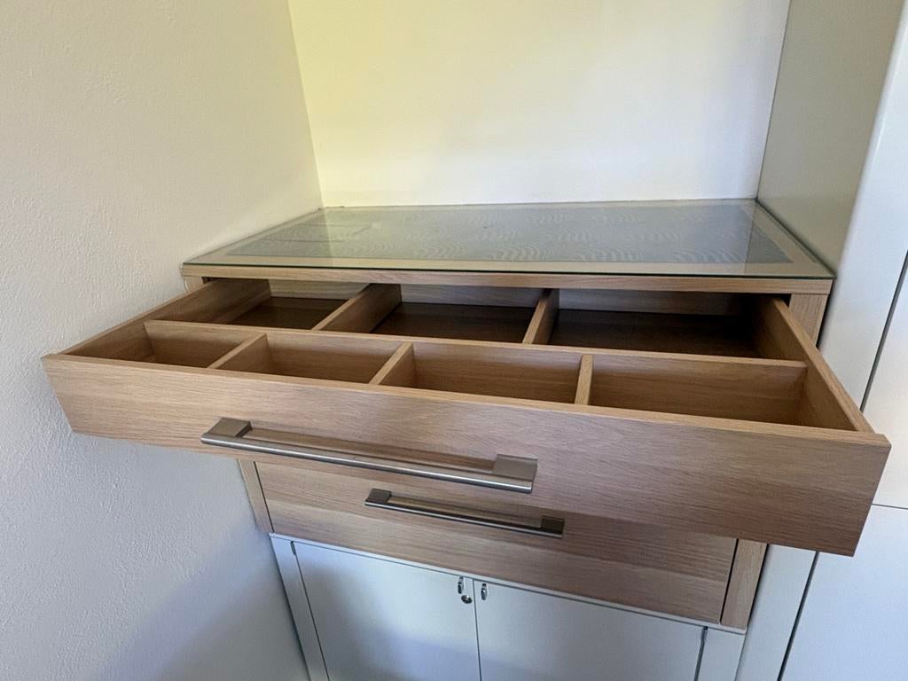 Gratis: Houten ladeblok met 3 laden en glazen blad, Huis en Inrichting, Kasten | Ladekasten, Ophalen, Gebruikt, 50 tot 100 cm