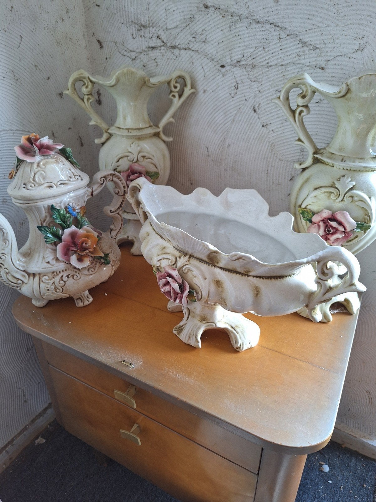 Decoratieve vazen en potten met bloemmotieven, Antiek en Kunst, Ophalen of Verzenden