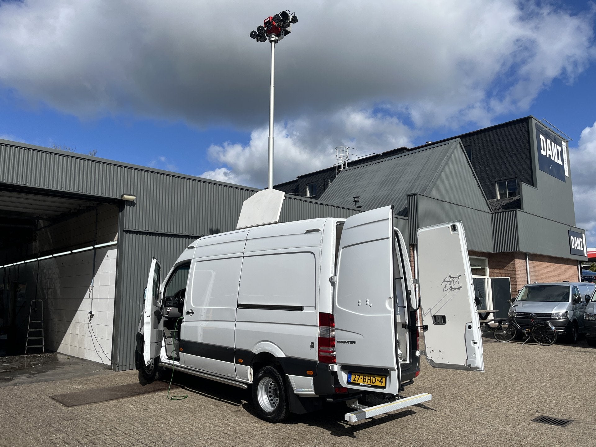 Mercedes-Benz Sprinter 519 CDI V6 4x4 4WD Automaat Met Airco, Automaat, Stof, Gebruikt, 190 pk