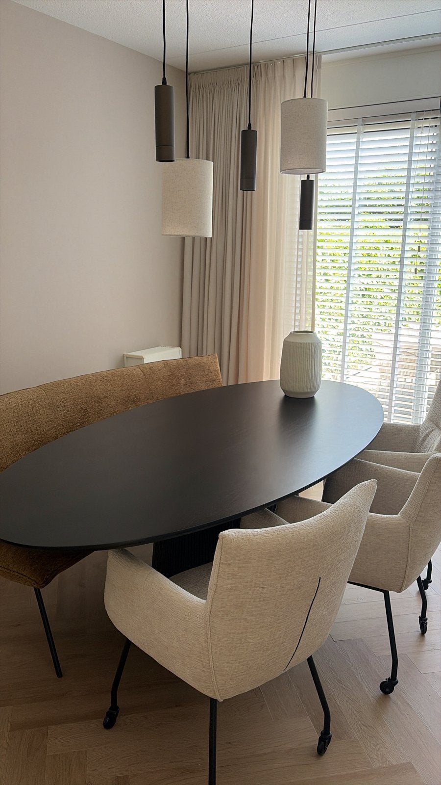 Kruit & Kramer eetset: 3 stoelen & 1 ovale eetbank, Ophalen, Overige kleuren, Drie, Zo goed als nieuw
