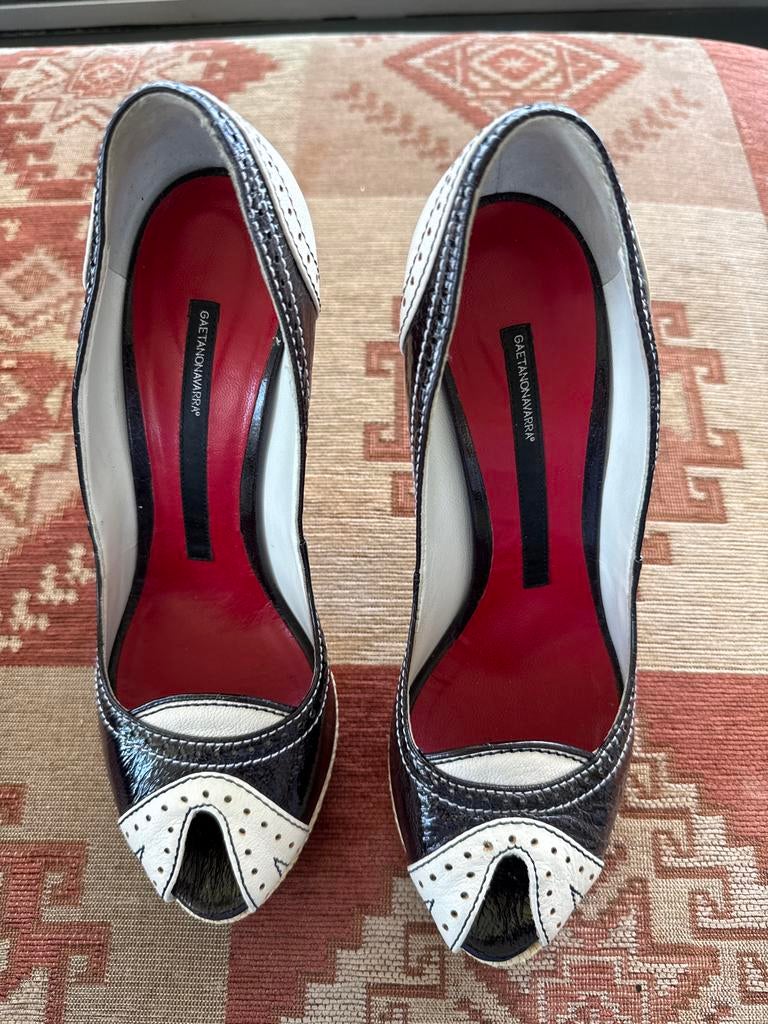 Gaetano Marra Zwart-Witte Pumps met Open Teen, Ophalen of Verzenden, Zo goed als nieuw, Zwart, Pumps