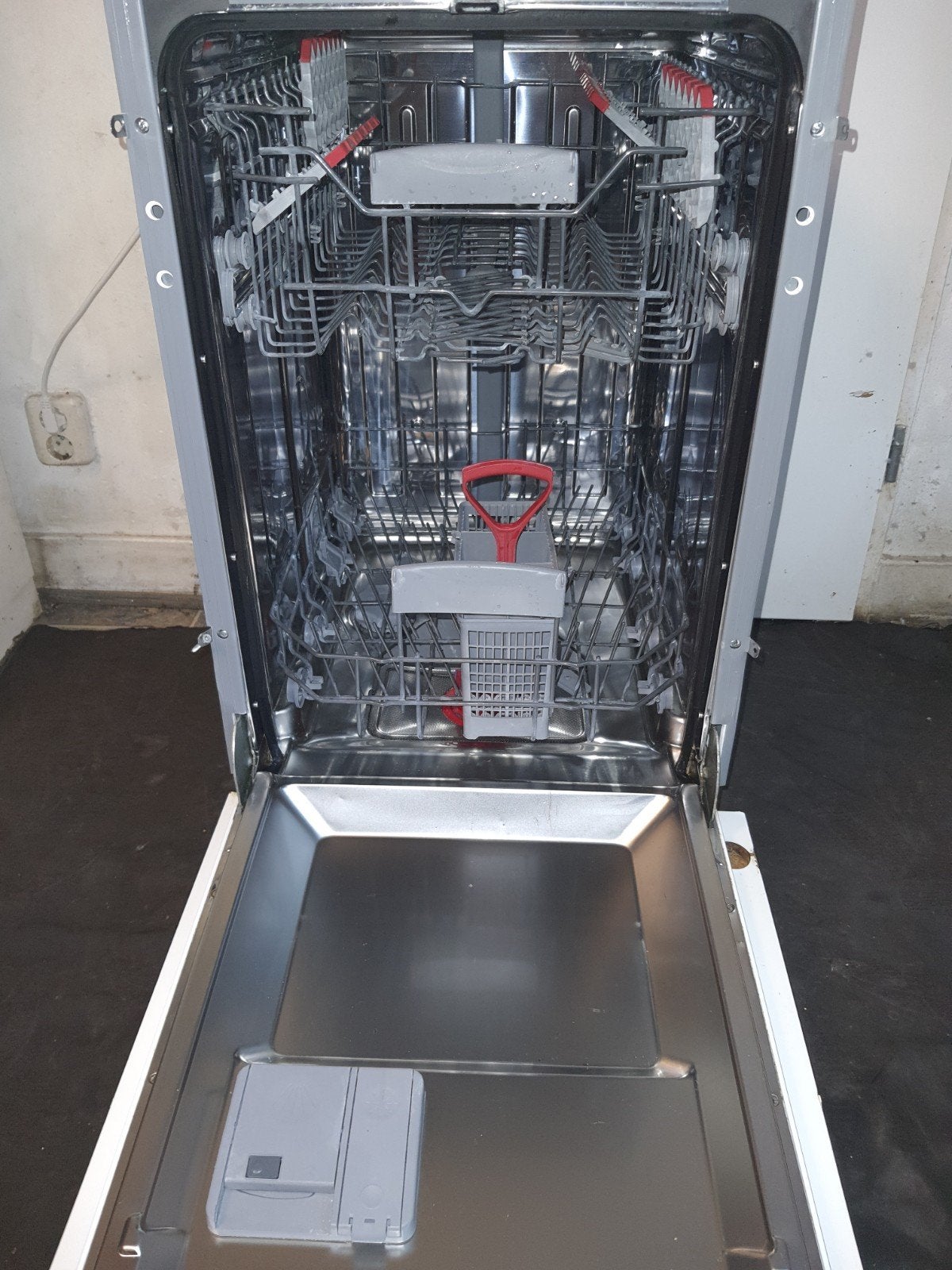 ZGAN Sharp inbouw smallmodel vaatwasser werkt perfect  45cm, Ophalen, Minder dan 10 liter, Energieklasse A of zuiniger, Zo goed als nieuw