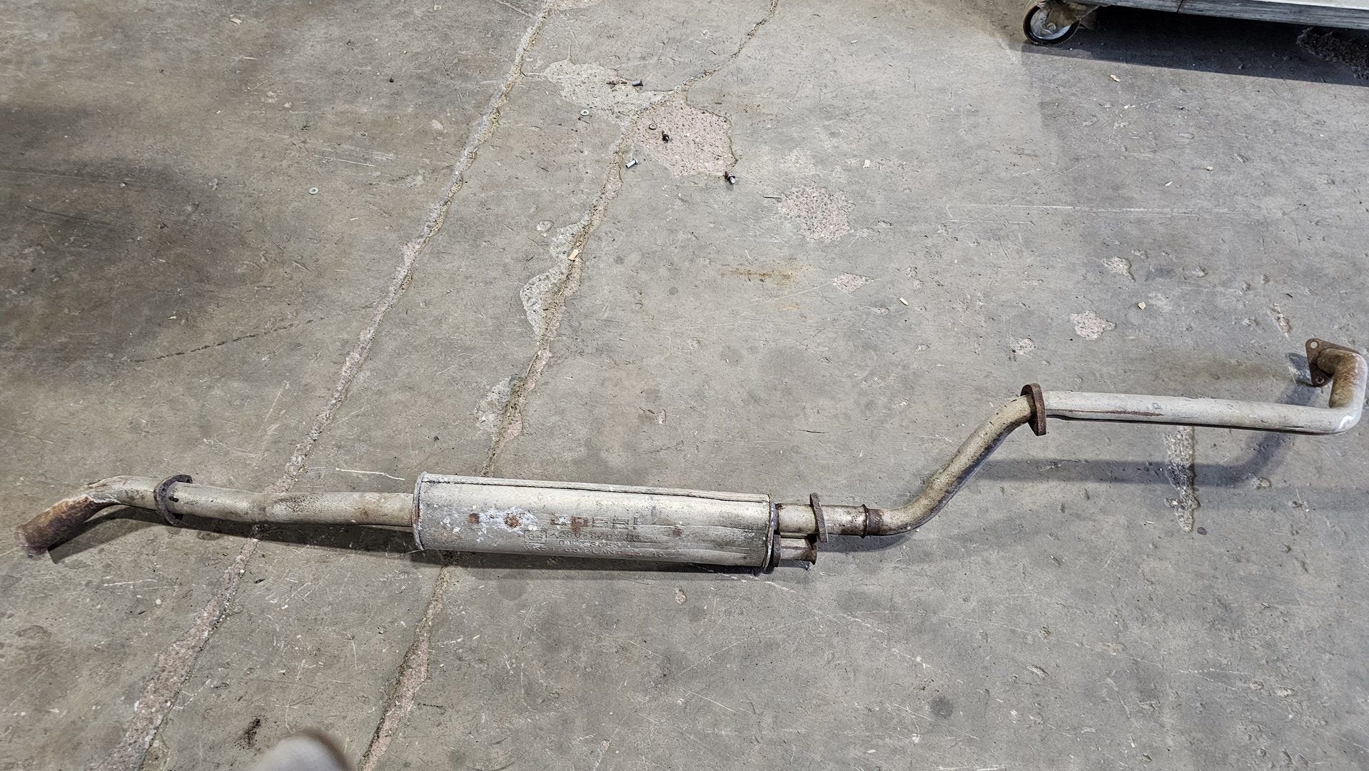Middendemper Bosal BMW 3 serie E21 280-849 18121246402 12464, Gebruikt, -, -, Ophalen of Verzenden