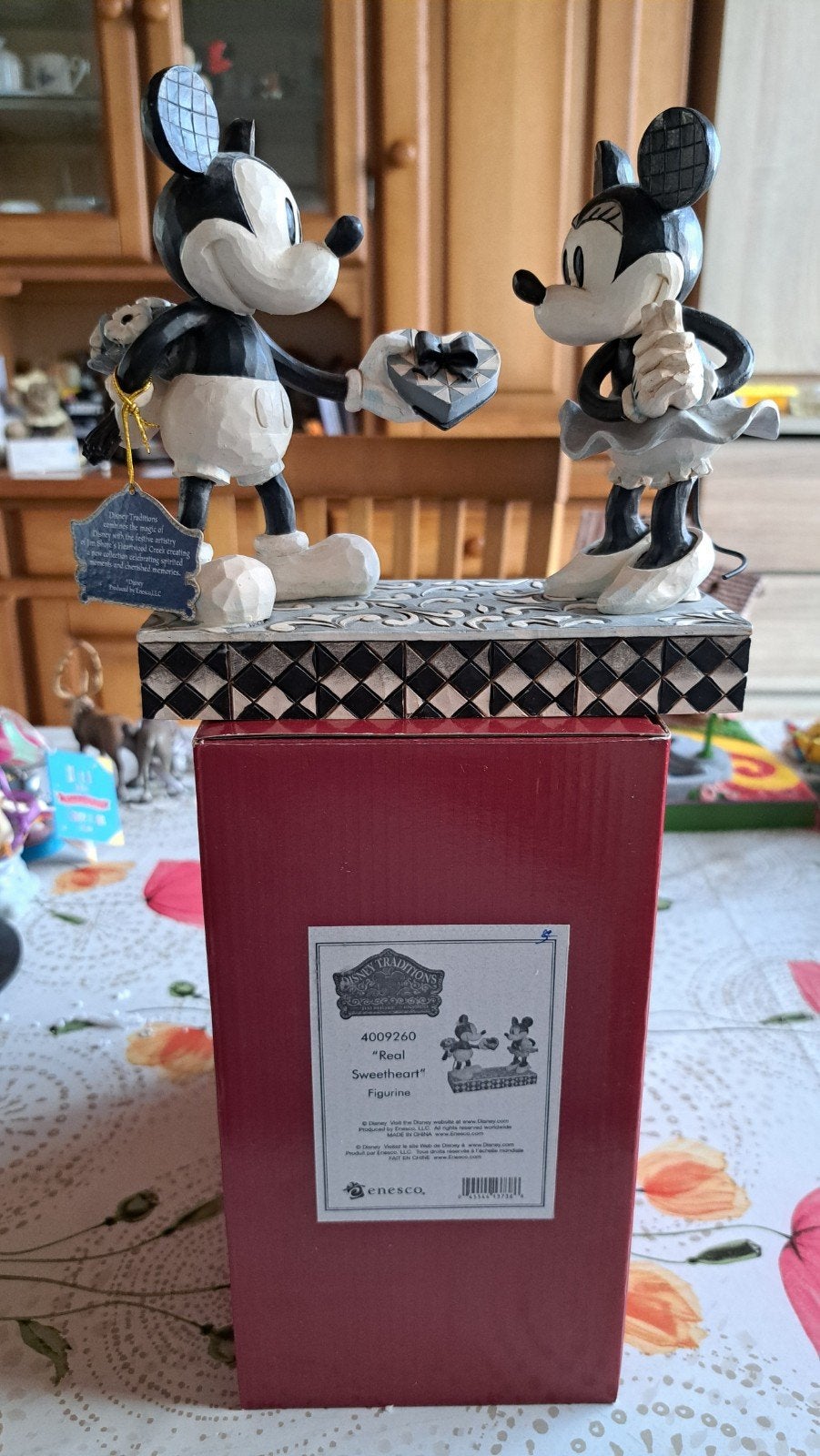 Disney Traditions Mickey & Minnie "Real Sweetheart" Figurine, Verzamelen, Ophalen, Zo goed als nieuw