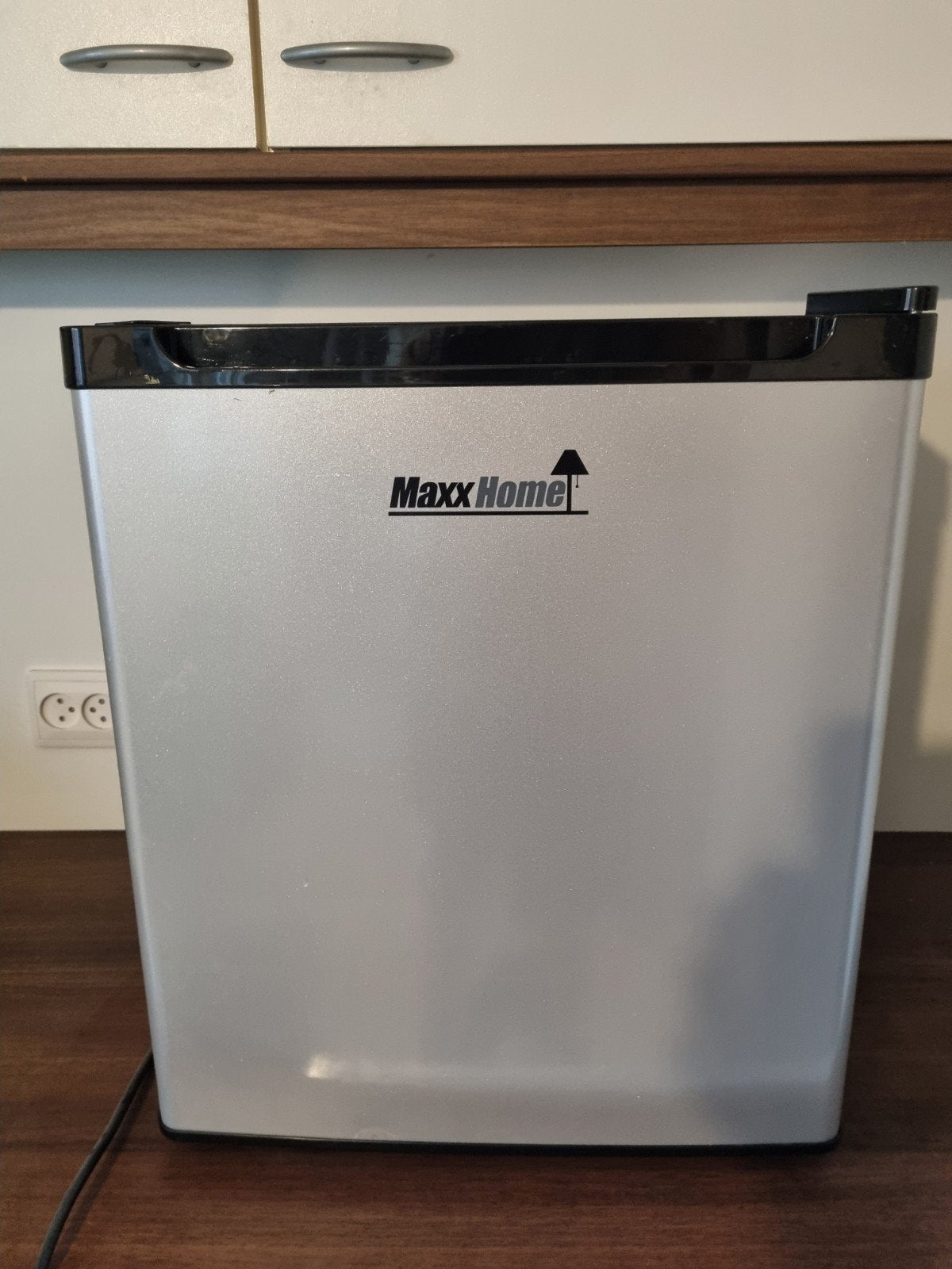 MaxxHome Mini Koelkast - 42L Thermo-elektrisch Grijs/Zwart, Witgoed en Apparatuur, Ophalen, Zonder vriesvak, Minder dan 45 cm