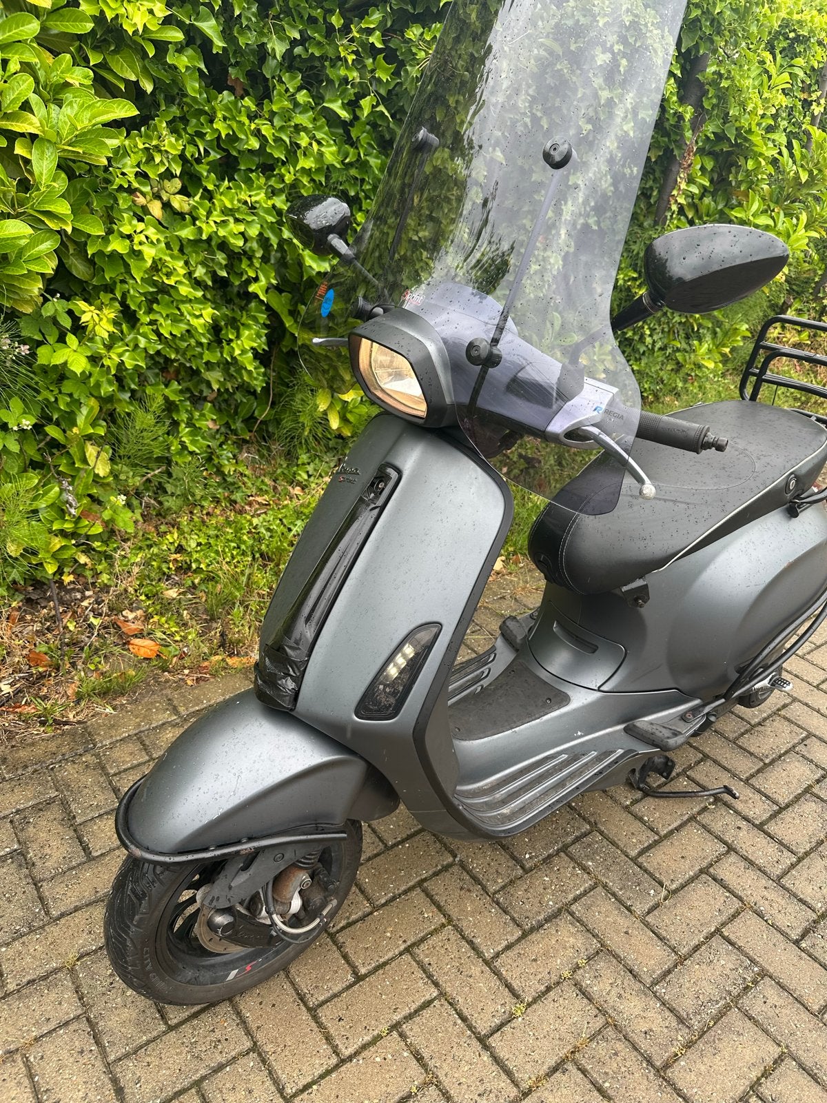 Goedlopende Vespa Sprint - moet opnieuw gekeurd worden, Fietsen en Brommers, Scooters | Vespa, Ophalen, Gebruikt, Benzine, Overige modellen