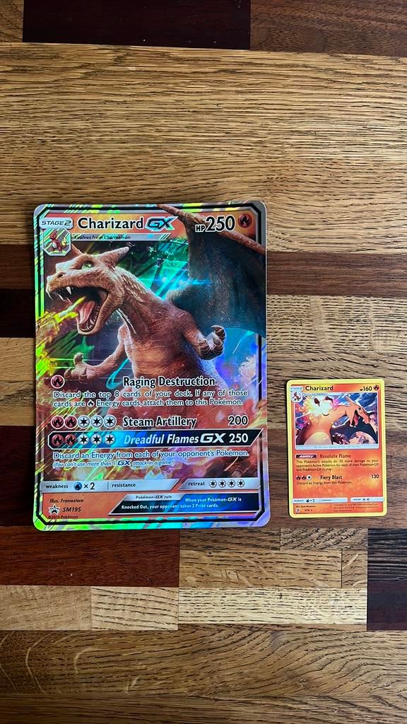 Mega charizard GX SM195 kaart, Ophalen of Verzenden, Zo goed als nieuw