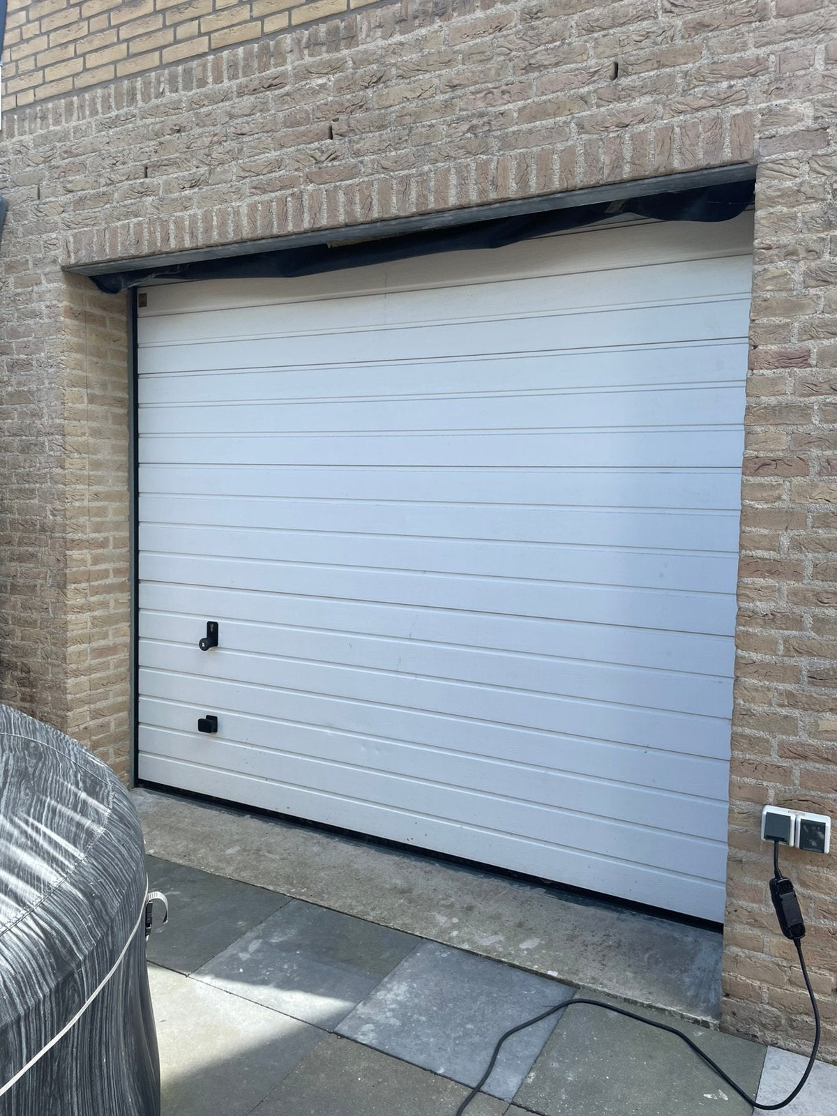 Garage deur Hormann geisoleerd elektrisch, Ophalen, Gebruikt, 200 cm of meer, Wit