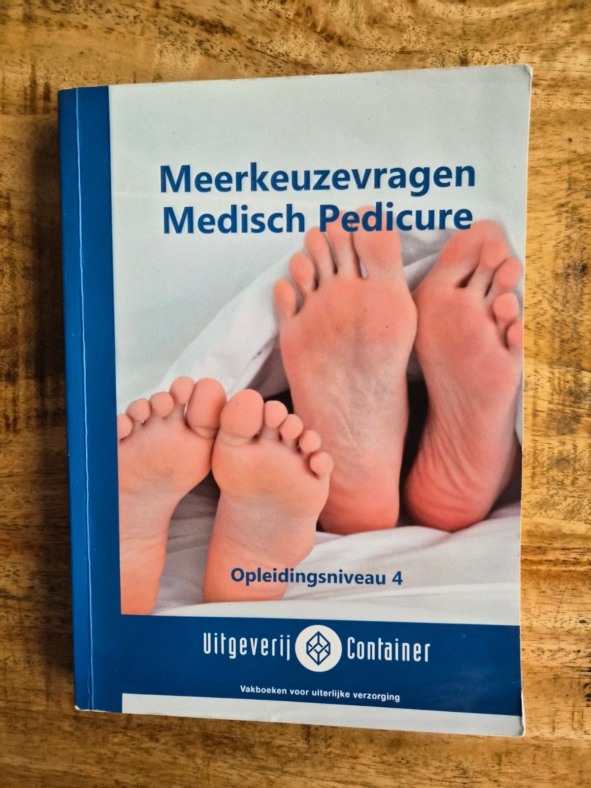 Meerkeuzevragen Medisch Pedicure Opleidingsniveau 4, Ophalen of Verzenden, Zo goed als nieuw, MBO, Onbekend