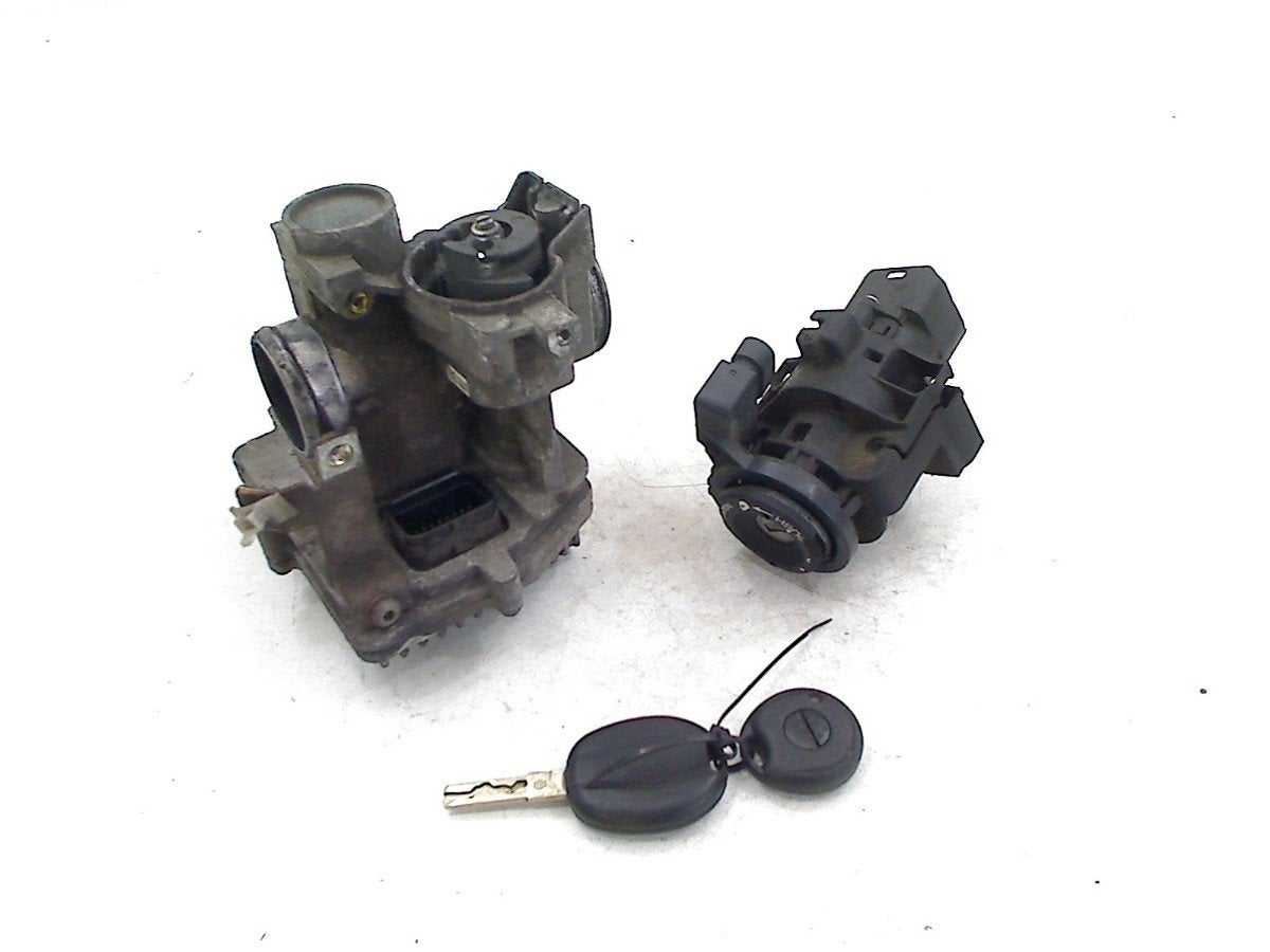 Slotenset Piaggio MP3 500 2014-2018 (2014-01/2018-12), Piaggio & C. SpA, Gebruikt, Customer_service@piaggio.com, Viale Rinaldo Piaggio, 25, Pontedera, PI 56025, , Italië