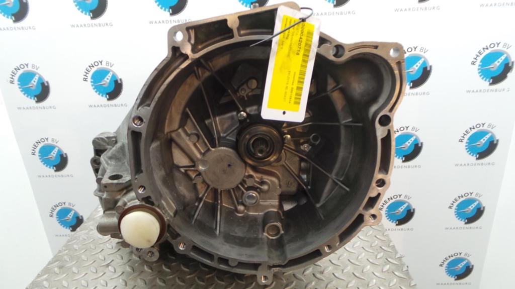 FORD FIESTA Duratec  TRANSMISSIE / VERSNELLINGSBAK 2016, Ophalen of Verzenden, Gebruikt, Stiba lid