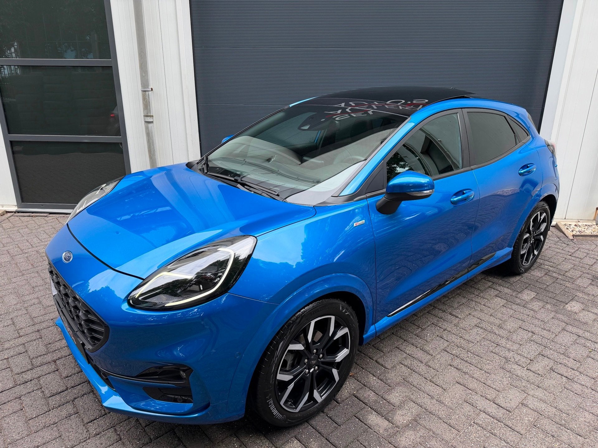 Ford Puma 1.0 EcoBoost Hybrid ST-Line X 125 Pk Pano/Navi/LED, Auto's, Voorwielaandrijving, 125 pk, Zwart, Blauw