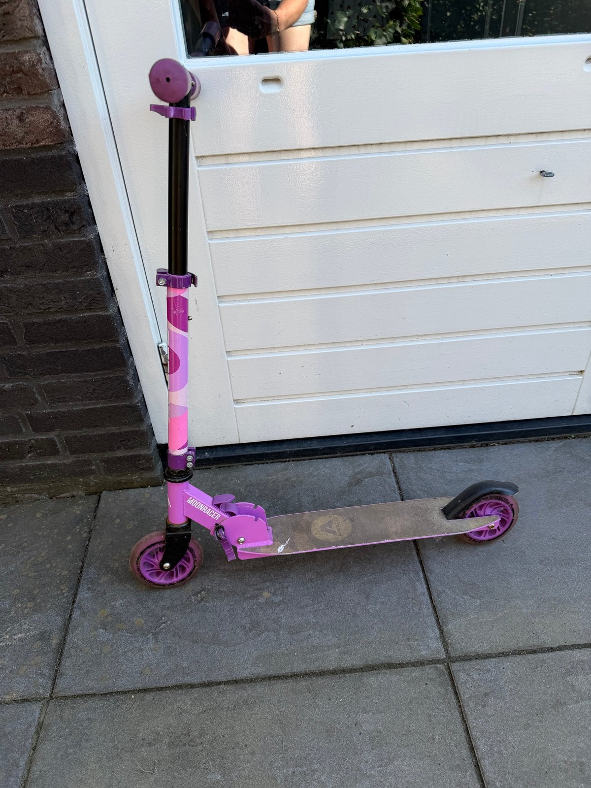 Roze Apollo Step met lichtjes wieltjes - Gebruikt, Fietsen en Brommers, Ophalen, Gebruikt, Gewone step