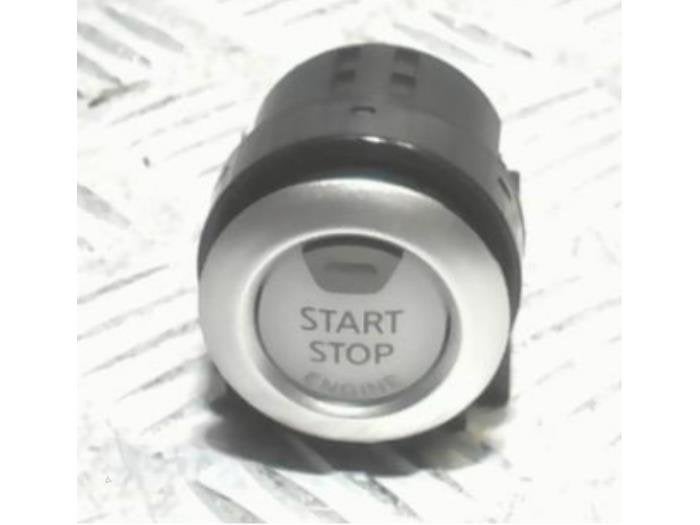 Start/Stop schakelaar van een Nissan Juke, Gebruikt, -, -, -
