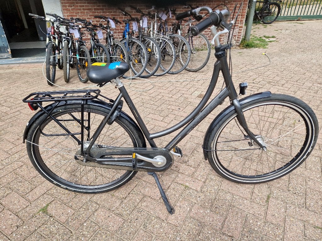 Koop bij ons uw omafiets en steun gelijk onze stichting!, Ophalen, Gebruikt