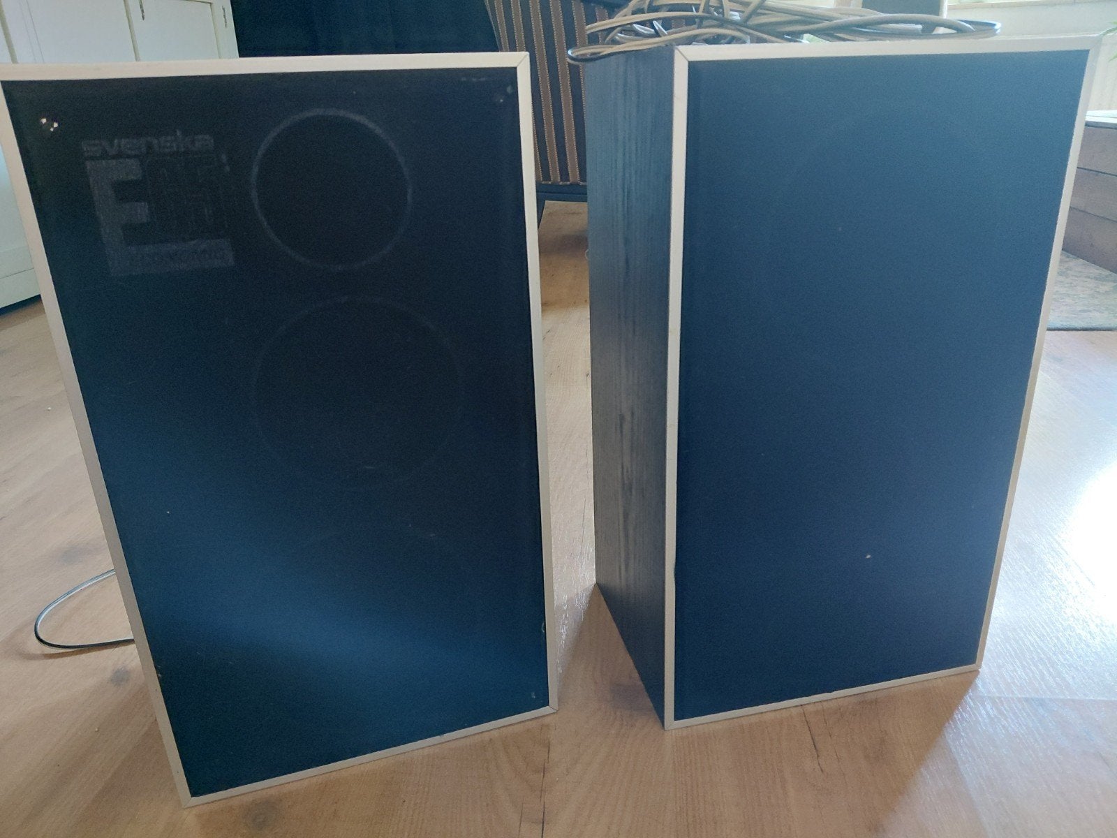 Svenska E-65 Boekenplank Luidsprekers - Gebruikt, Gebruikt, Inclusief kabels, 60 tot 120 watt, Boekenplank luidspreker