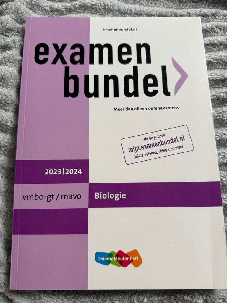 examenbundel biologie 2023/2024, Ophalen of Verzenden, Zo goed als nieuw, VWO, Biologie