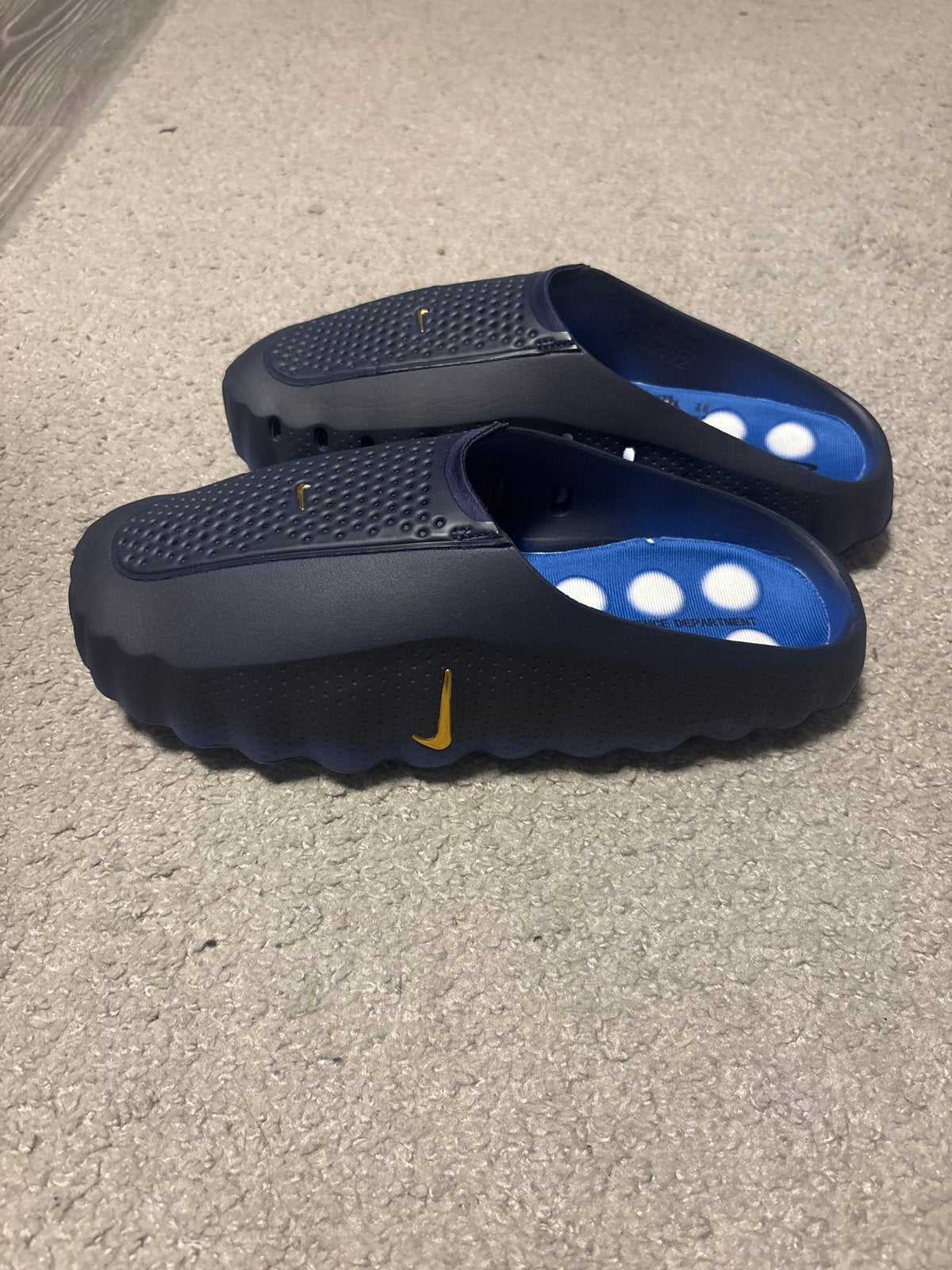 Nike Mind 001 size 45, Ophalen of Verzenden, Zo goed als nieuw, Blauw, Slippers