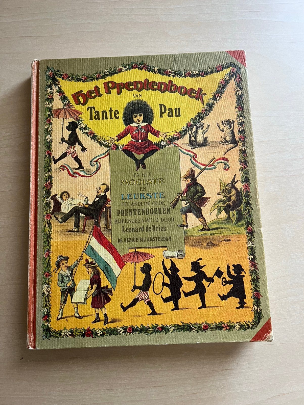 Het prentenboek van tante Pau verzamelt Leonard de Vries, Ophalen of Verzenden