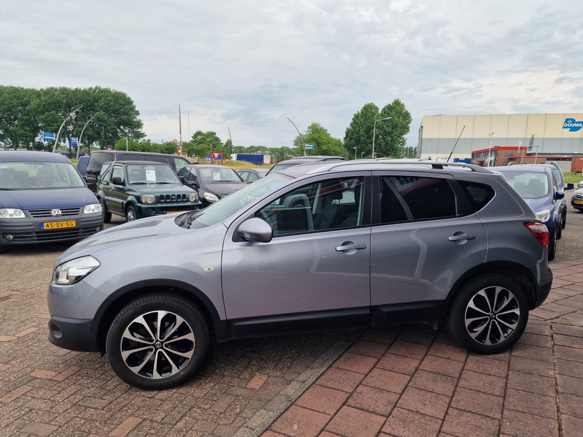 Nissan Qashqai 1.6 Connect Edition - Pano - Navi - Pdc -, Voorwielaandrijving, Euro 5, Stof, Gebruikt