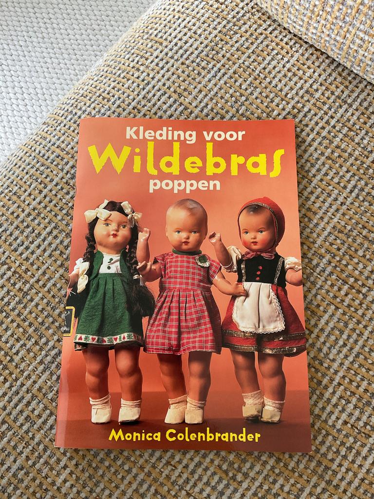 DIY: Kleding voor Wildebras poppen - Vintage maar als Nieuw!, Ophalen of Verzenden, Zo goed als nieuw, Kleertjes