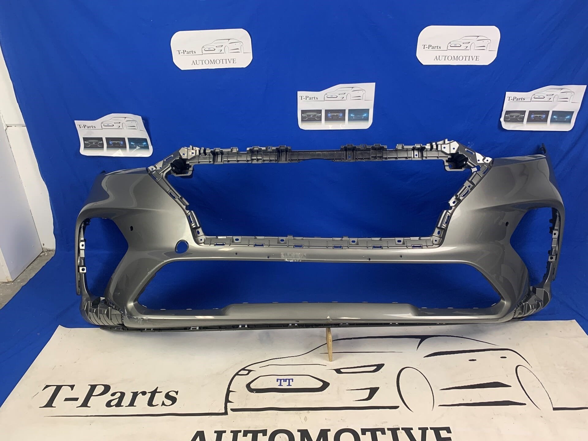 Hyundai tucson 2020+ Voorbumper kaal bumper origineel, Auto-onderdelen, Info@fabrikant.eu, Voor, Ophalen of Verzenden, Bumper