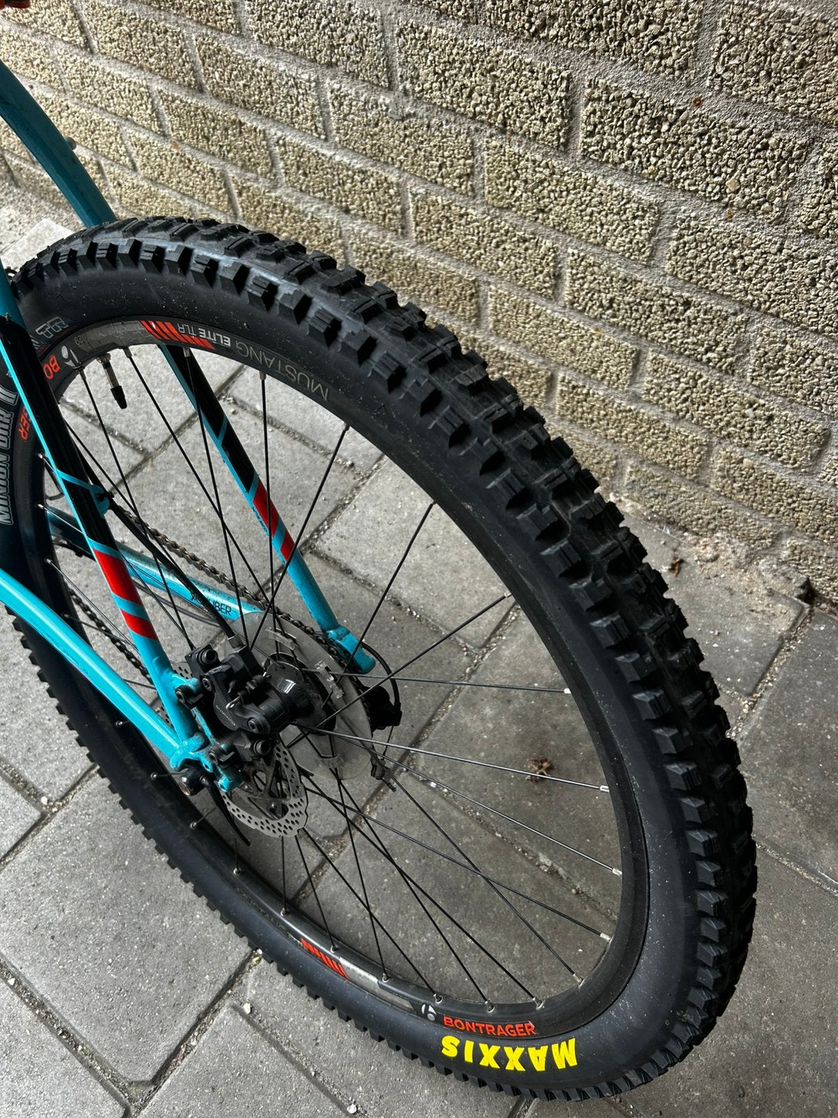 Foto 4 van Trek X caliber 9 Mtb (nieuwe remmen,achterwiel en stuurpen)