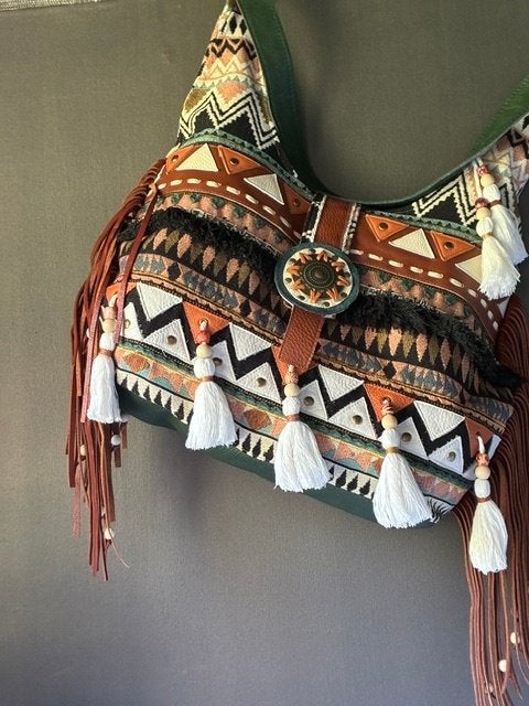 Boho schoudertas met franjes en kwastjes, Ophalen of Verzenden, Nieuw, Overige kleuren, Overige typen
